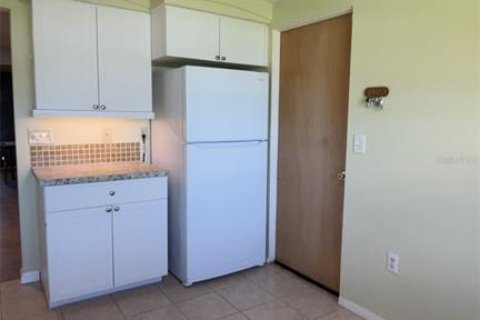 Casa en alquiler en Port Charlotte, Florida, 3 dormitorios, 149.48 m2 № 1902299 - foto 8