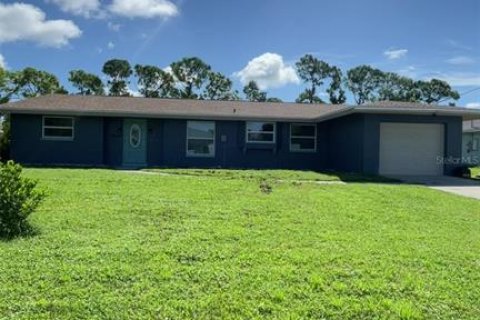 Casa en alquiler en Port Charlotte, Florida, 3 dormitorios, 149.48 m2 № 1902299 - foto 1