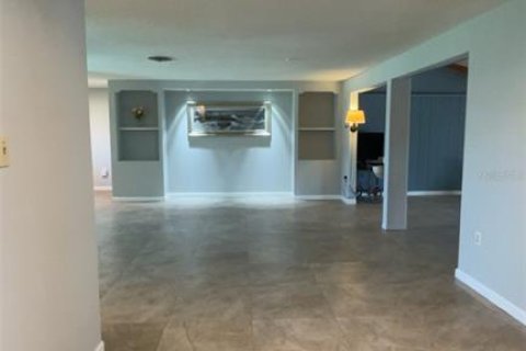 Casa en alquiler en Port Charlotte, Florida, 3 dormitorios, 149.48 m2 № 1902299 - foto 4