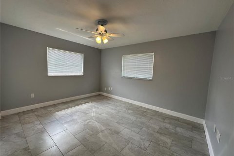Apartamento en alquiler en Saint Petersburg, Florida, 2 dormitorios, 65.03 m2 № 2207028 - foto 10