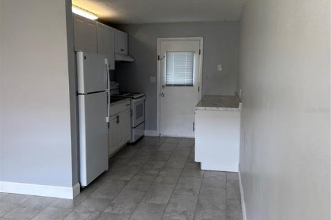 Apartamento en alquiler en Saint Petersburg, Florida, 2 dormitorios, 65.03 m2 № 2207028 - foto 5
