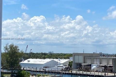 Снять в аренду кондоминиум в Помпано-Бич, Флорида 2 спальни, 60.39м2, № 2028391 - фото 21