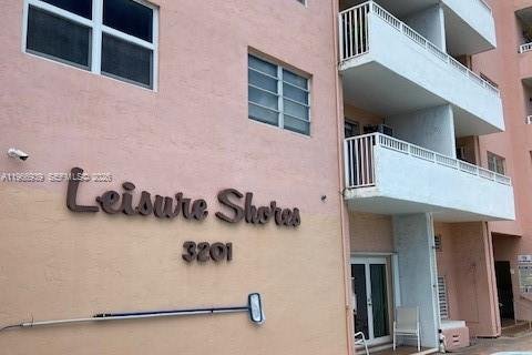 Снять в аренду кондоминиум в Помпано-Бич, Флорида 2 спальни, 60.39м2, № 2028391 - фото 13