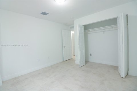 Appartement à louer à Miami, Floride: 3 chambres, 95.69 m2 № 1968057 - photo 9