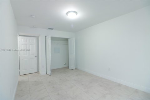 Appartement à louer à Miami, Floride: 3 chambres, 95.69 m2 № 1968057 - photo 12