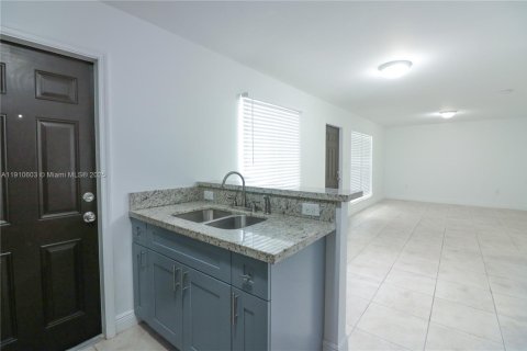 Appartement à louer à Miami, Floride: 3 chambres, 95.69 m2 № 1968057 - photo 14