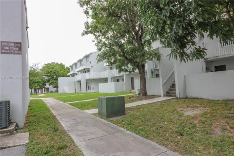 Appartement à louer à Miami, Floride: 3 chambres, 95.69 m2 № 1968057 - photo 22