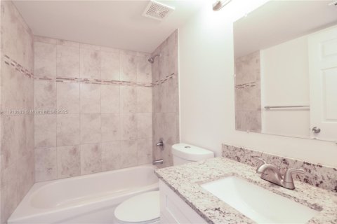 Appartement à louer à Miami, Floride: 3 chambres, 95.69 m2 № 1968057 - photo 8