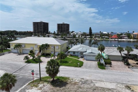 Casa en venta en Saint Pete Beach, Florida, 3 dormitorios, 283.54 m2 № 1372241 - foto 8