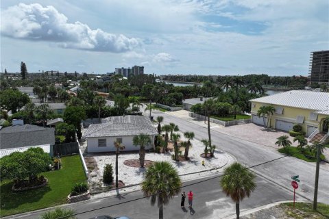 Casa en venta en Saint Pete Beach, Florida, 3 dormitorios, 283.54 m2 № 1372241 - foto 9