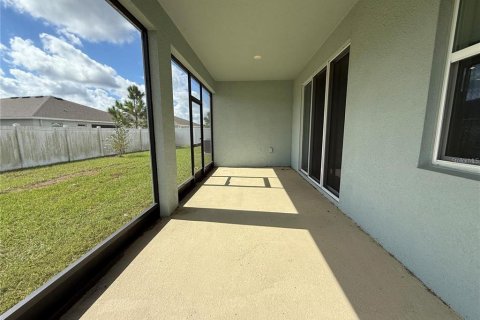 Villa ou maison à louer à Zephyrhills, Floride: 4 chambres, 190.08 m2 № 2399400 - photo 16
