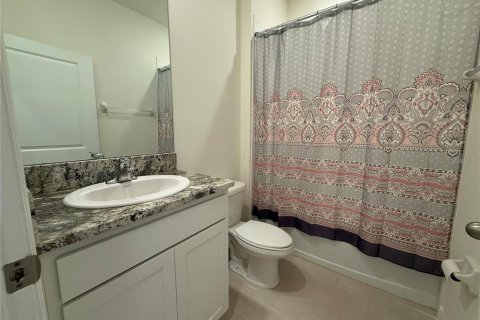 Villa ou maison à louer à Zephyrhills, Floride: 4 chambres, 190.08 m2 № 2399400 - photo 4