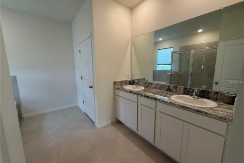 Villa ou maison à louer à Zephyrhills, Floride: 4 chambres, 190.08 m2 № 2399400 - photo 14