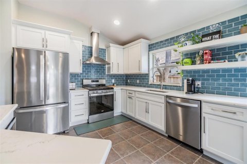 Casa en venta en Brandon, Florida, 3 dormitorios, 159.98 m2 № 1612583 - foto 4