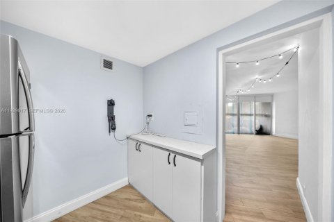 Снять в аренду кондоминиум в Майами, Флорида 62.24м2, № 1997196 - фото 7