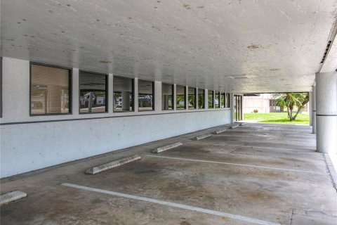 Propiedad comercial en venta en Orlando, Florida, 613.15 m2 № 1780621 - foto 8