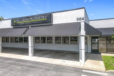Propiedad comercial en venta en Orlando, Florida, 613.15 m2 № 1780621 - foto 7