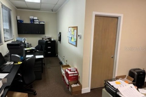 Propiedad comercial en venta en Orlando, Florida, 613.15 m2 № 1780621 - foto 26