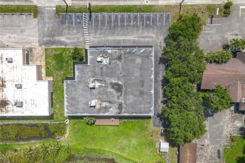 Propiedad comercial en venta en Orlando, Florida, 613.15 m2 № 1780621 - foto 20