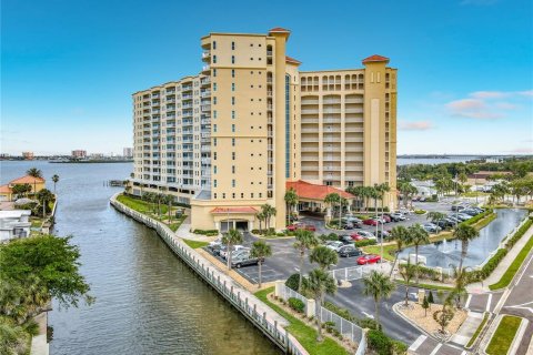 Condo in South Daytona, Florida, 2 bedrooms  № 2092121 - photo 3