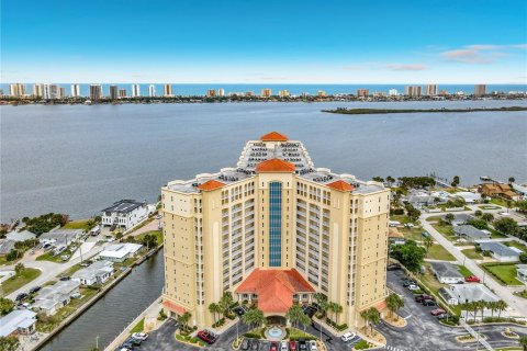 Condo in South Daytona, Florida, 2 bedrooms  № 2092121 - photo 2