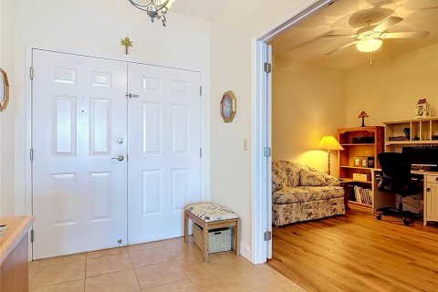 Condo in South Daytona, Florida, 2 bedrooms  № 2092121 - photo 18