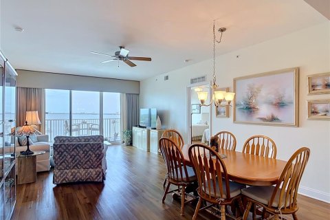 Condo in South Daytona, Florida, 2 bedrooms  № 2092121 - photo 15