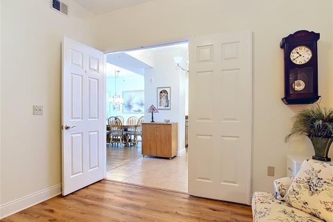 Condo in South Daytona, Florida, 2 bedrooms  № 2092121 - photo 21