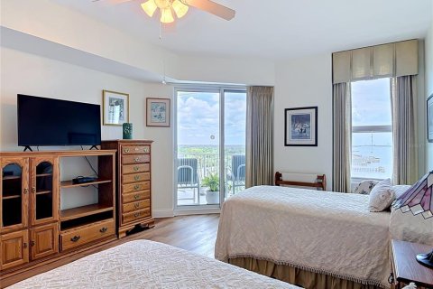Condo in South Daytona, Florida, 2 bedrooms  № 2092121 - photo 29