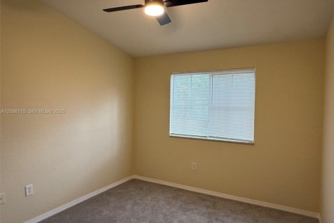 Copropriété à louer à Homestead, Floride: 3 chambres, 95.13 m2 № 2390015 - photo 8
