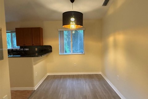Copropriété à louer à Homestead, Floride: 3 chambres, 95.13 m2 № 2390015 - photo 4