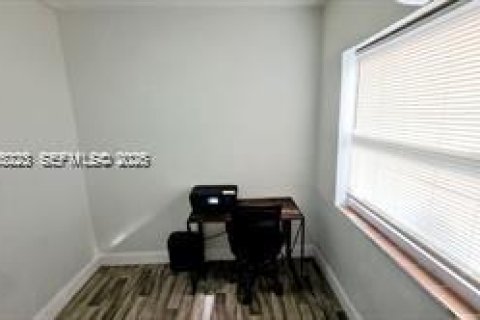 Apartment in Miami, Florida 2 bedrooms, 74.32 sq.m. № 2000297 - photo 4