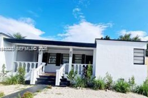 Apartment in Miami, Florida 2 bedrooms, 74.32 sq.m. № 2000297