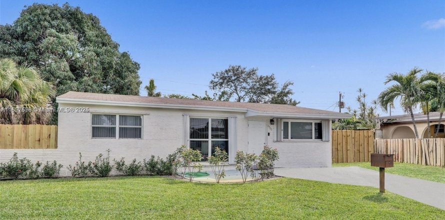 Villa ou maison à Hollywood, Floride 1 chambre, 126.63 m2 № 1882309