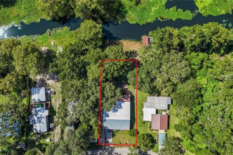 House in Bushnell, Florida 3 bedrooms, 171.68 sq.m. № 1908749 - photo 2