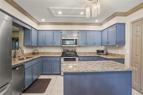 House in Bushnell, Florida 3 bedrooms, 171.68 sq.m. № 1908749 - photo 5