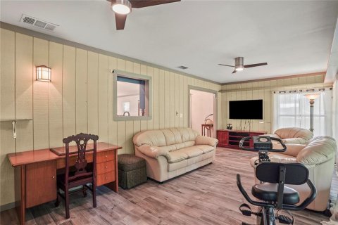 House in Bushnell, Florida 3 bedrooms, 171.68 sq.m. № 1908749 - photo 28