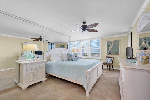 Condominio en venta en Saint Pete Beach, Florida, 2 dormitorios, 109.16 m2 № 1634086 - foto 25