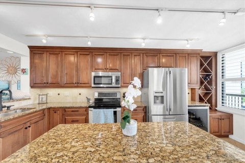 Condominio en venta en Saint Pete Beach, Florida, 2 dormitorios, 109.16 m2 № 1634086 - foto 9