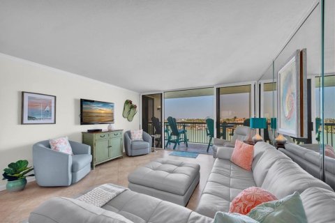 Condominio en venta en Saint Pete Beach, Florida, 2 dormitorios, 109.16 m2 № 1634086 - foto 18