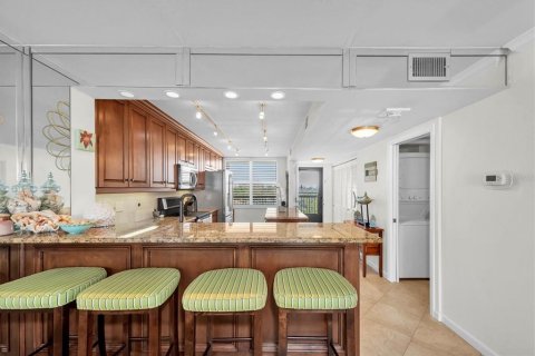 Condominio en venta en Saint Pete Beach, Florida, 2 dormitorios, 109.16 m2 № 1634086 - foto 14