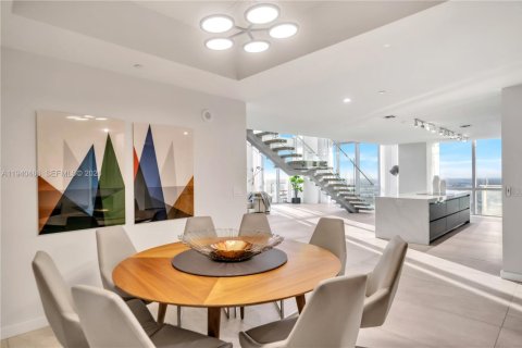 Купить кондоминиум в Майами, Флорида 4 спальни, 353.03м2, № 1998495 - фото 15