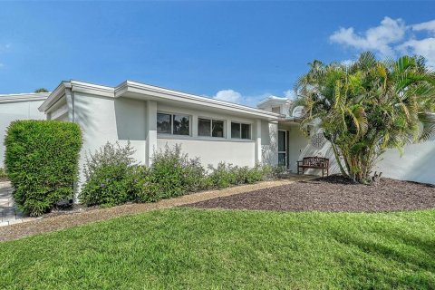 Casa en venta en Sarasota, Florida, 2 dormitorios, 135.82 m2 № 2232585 - foto 8