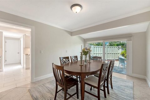 Casa en venta en Sarasota, Florida, 2 dormitorios, 135.82 m2 № 2232585 - foto 15