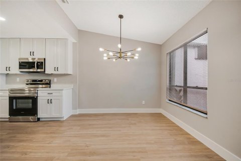 House in Ocala, Florida 2 bedrooms, 111.85 sq.m. № 2398575 - photo 20