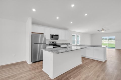 Villa ou maison à louer à Ocala, Floride: 3 chambres, 157.28 m2 № 2419927 - photo 3