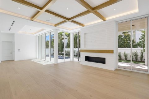 House in Delray Beach, Florida 5 bedrooms, 482.35 sq.m. № 2174046 - photo 5