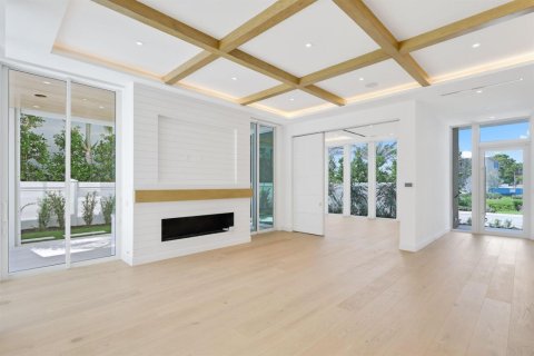 House in Delray Beach, Florida 5 bedrooms, 482.35 sq.m. № 2174046 - photo 3
