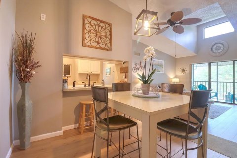Condo in Tarpon Springs, Florida, 2 bedrooms  № 1634655 - photo 8