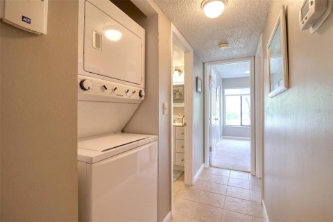 Condo in Tarpon Springs, Florida, 2 bedrooms  № 1634655 - photo 21